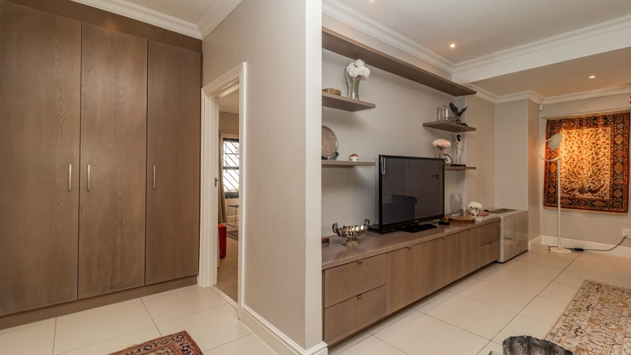 To Let 3 Bedroom Property for Rent in Claremont Upper Western Cape